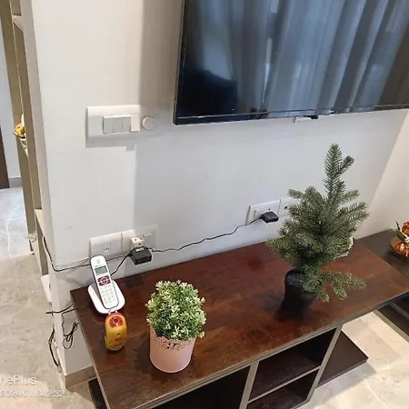 1bhk Royal In Regent Hill Mumbai