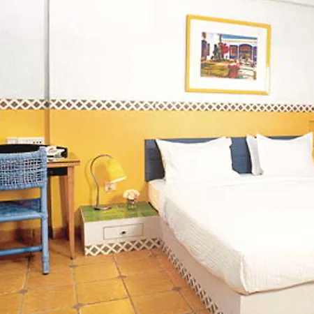 The Gordon House - Near Gateway Of India Hotel