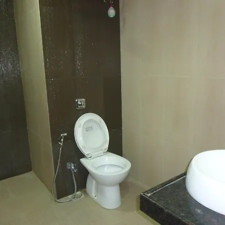 Regal Palace 3*