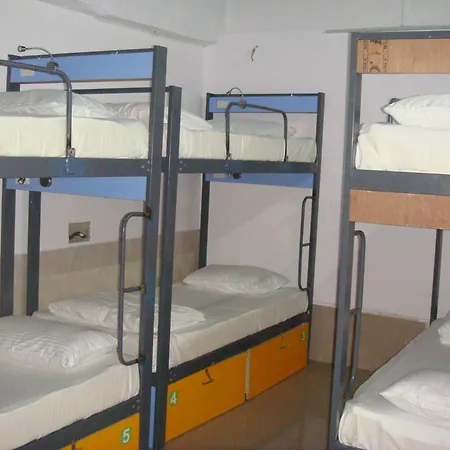 Hostel Backpackers Villa Mumbai