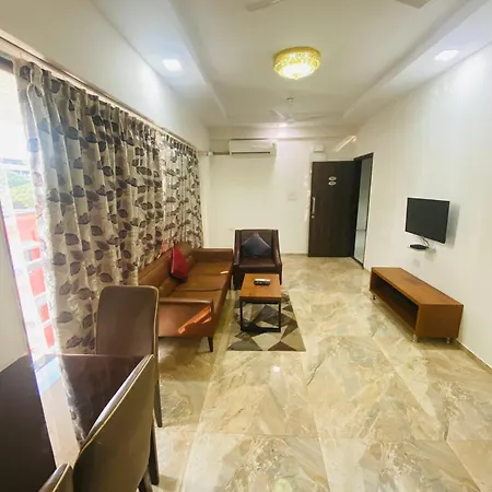 House Luxury Apartments, Santacruz East *