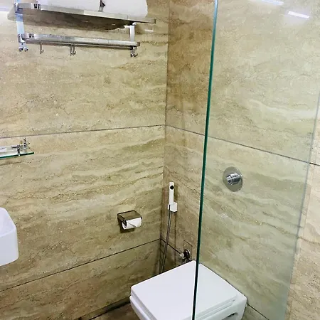 House Luxury Apartments, Santacruz East *