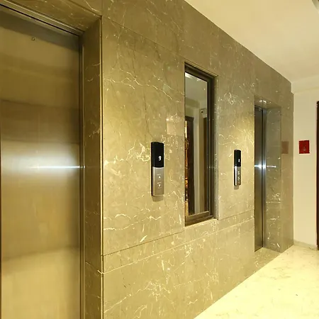 House Luxury Apartments, Santacruz East