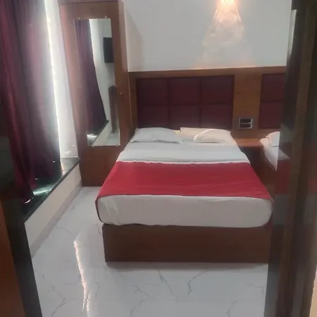 Airport Annex Hotel *