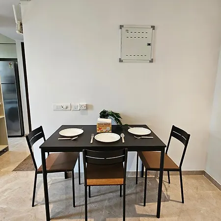 Lite - Powai Apartment