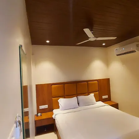 Hotel Rigga Kokilaben Dhirubhai Ambani Hospital