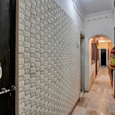 Oyo Flagship Sai Residency 3*