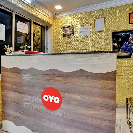 Hotel Oyo Flagship Sai Residency 3*