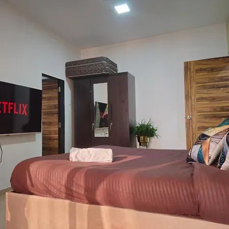 Osi Santacruz West Apartment *