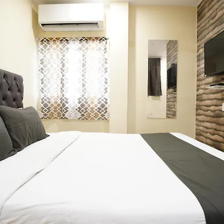 Guest house U Life Residency Mumbai