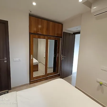 1bhk Royal In Regent Hill *