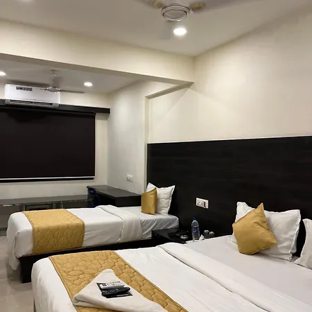 Hotel Wind Flower Regency - Near Kokilaben Hospital Mumbai