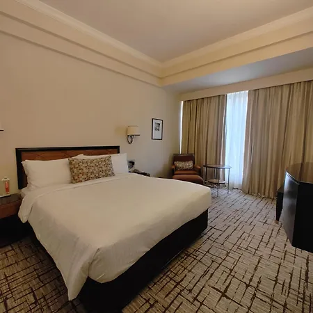 Marine Plaza Hotel