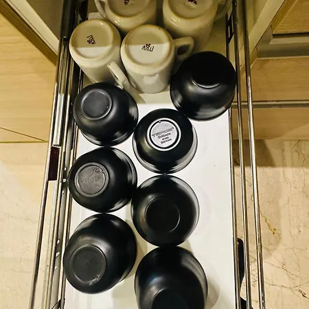 1br Service In Bkc By Florastays Apartment Mumbai