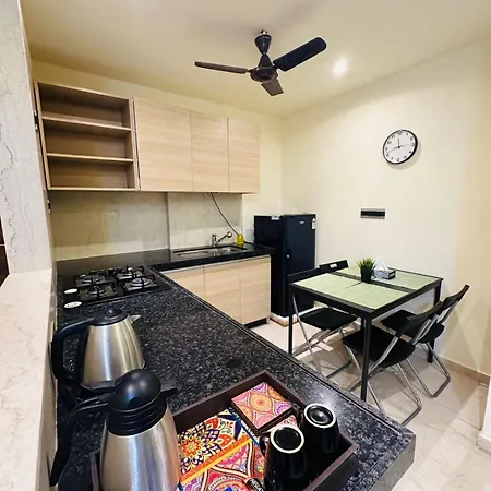 1br Service In Bkc By Florastays Apartment *
