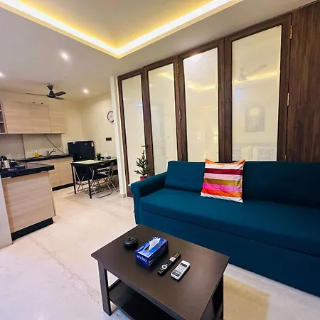 Apartment 1br Service In Bkc By Florastays *