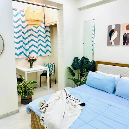 Veronica - 1bhk Bandra West Apartment *