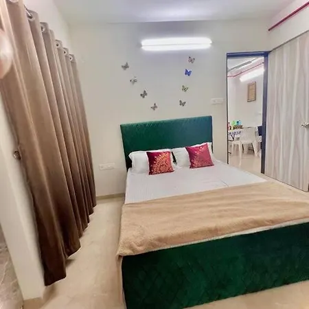 Hillview Comfy Flat In Dahisar Mumbai