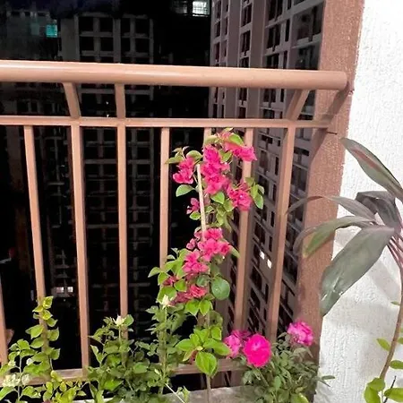 Hillview Comfy Flat In Dahisar Apartment *