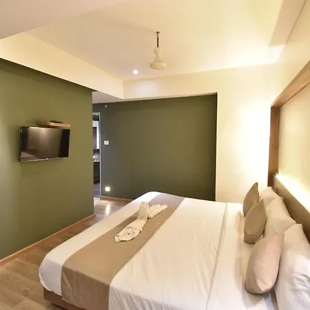 Hotel The Aarya A Smart Business