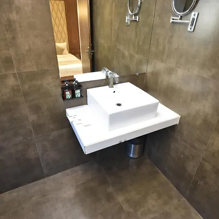 The Aarya A Smart Business 3* Mumbai