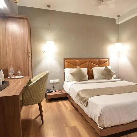 Hotel The Aarya A Smart Business Mumbai