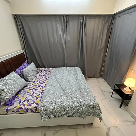 Compact 2 Bhk With Balconies Khar West - By Kapishbnb *
