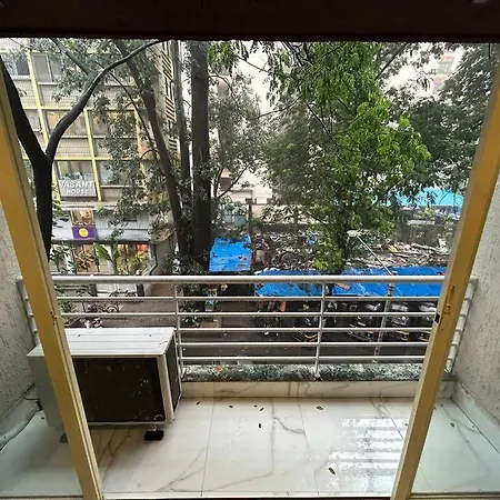 Compact 2 Bhk With Balconies Khar West - By Kapishbnb Mumbai
