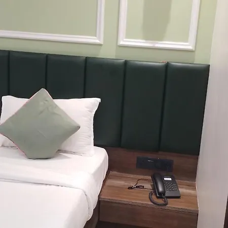 Shine Hospitality Group Hotel Mumbai
