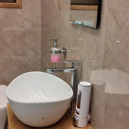 Hotel Shine Hospitality Group 2*
