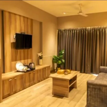 Ashok Deluxe Apartments, Marol Andheri East Hotel