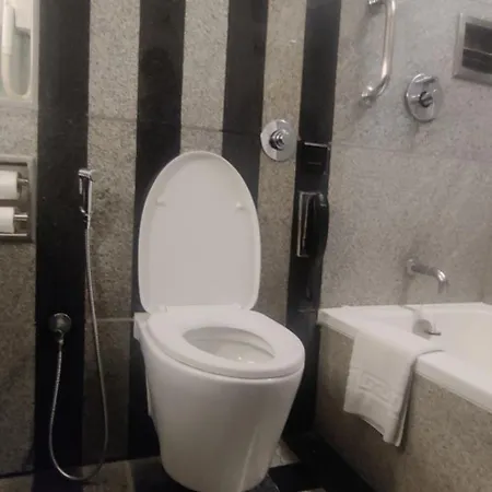 Hotel Marine Plaza 5*