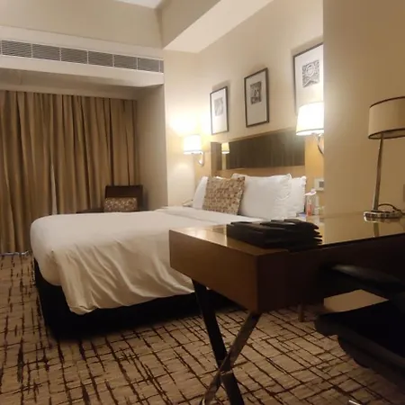 Marine Plaza 5* Mumbai
