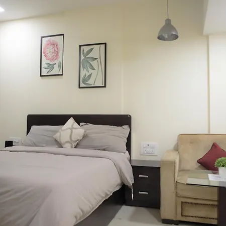 Lite - Parle East Apartment