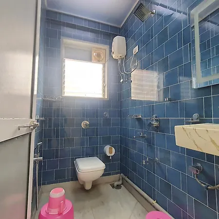 Osi Lilavati Bandra Apartment *