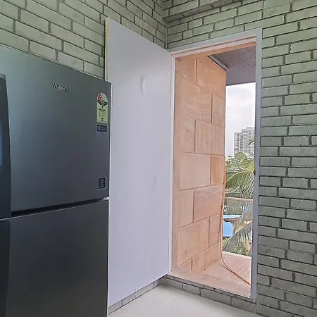 Osi Lilavati Bandra Apartment *