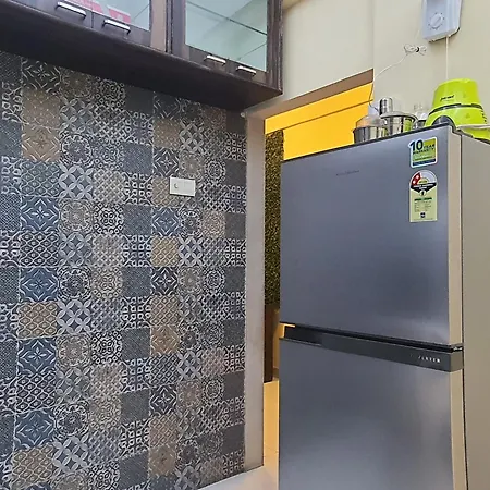 Osi Lilavati Bandra Apartment *