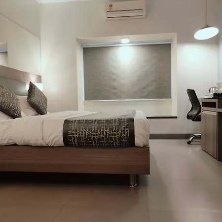 Apollo - Colaba Causeway Guest house 4*