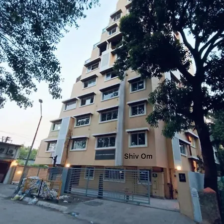 Rudraya Homes - Cozy Premium Serviced Khar - Next To Bandra Apartment Mumbai
