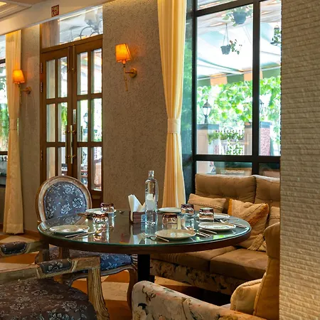 Arnna-Nesco Goregaon Hotel Mumbai