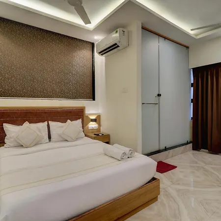 A K Hotel 3*