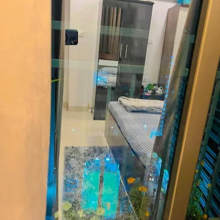 1 Private With Free Food At Gorgaon * Mumbai
