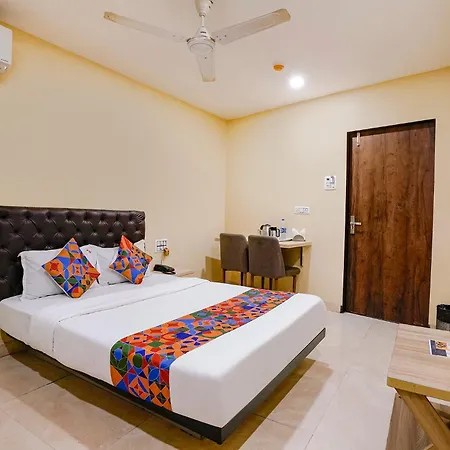 Guest house U Life Residency