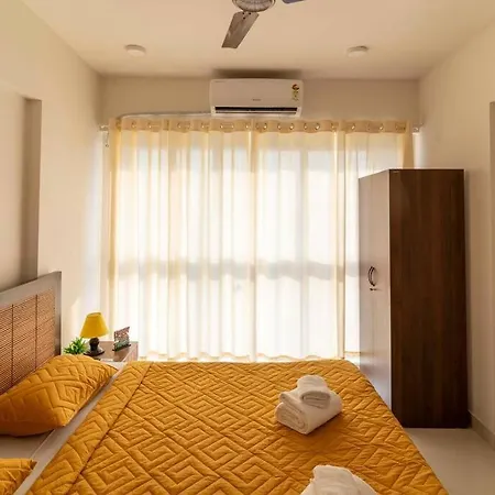 Spacious, Bright, Centre 3bhk Near Airport