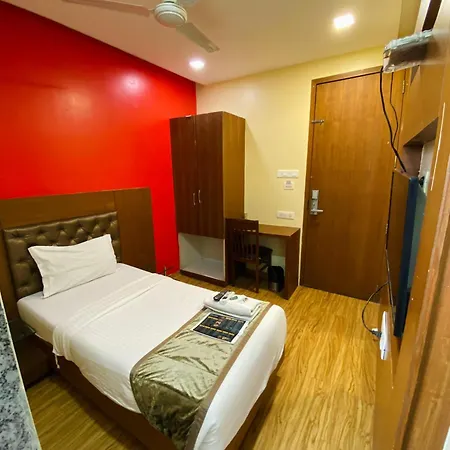 Arton Regency - Near International Airport Hotel