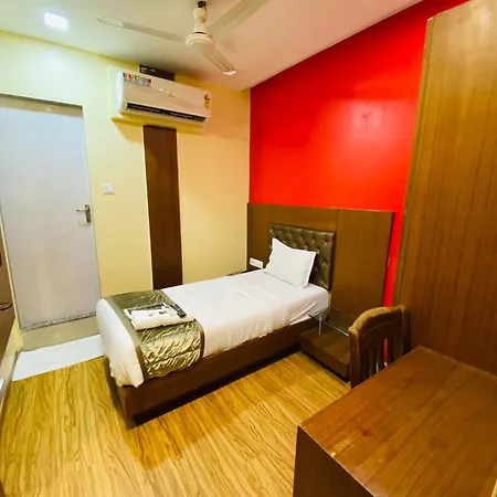 Arton Regency - Near International Airport 3* Mumbai