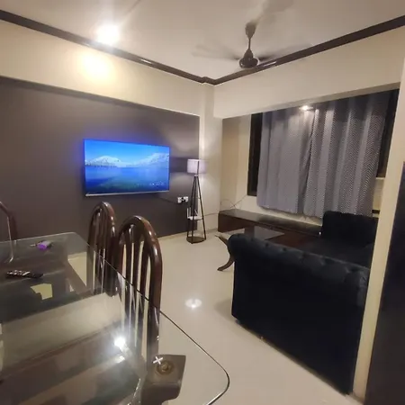 Cozy N Spacious 1bhk In Khar West *