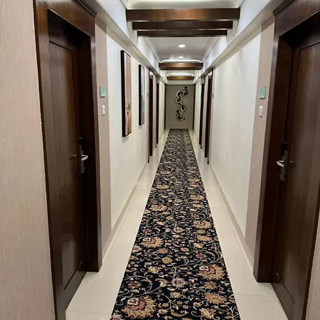 Suba Palace Near Gateway Of India 4* Mumbai