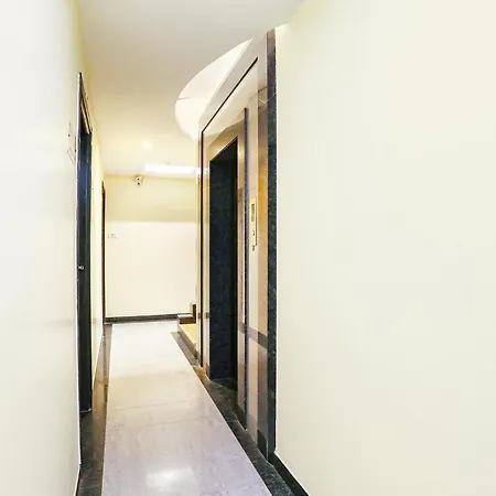 Fabhotel Shubhangan - Nr Bandra Hotel 3*
