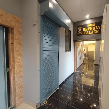 Beverly Palace Santacruz - Near Bkc - Airport T1 3* Mumbai